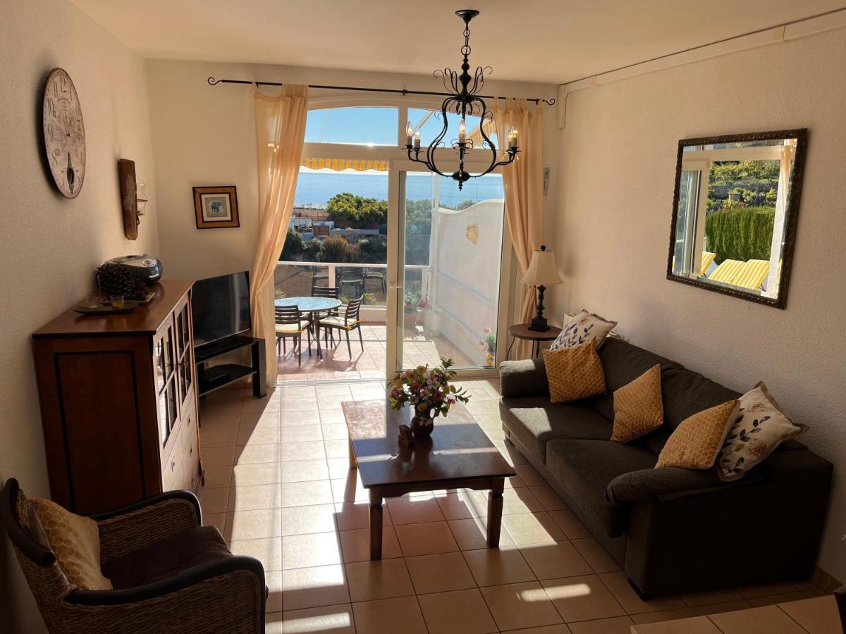 Delightful Burriana House With Magnificent Beach & Sea Views. 内尔哈 外观 照片