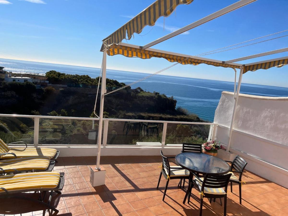 Delightful Burriana House With Magnificent Beach & Sea Views. 内尔哈 外观 照片