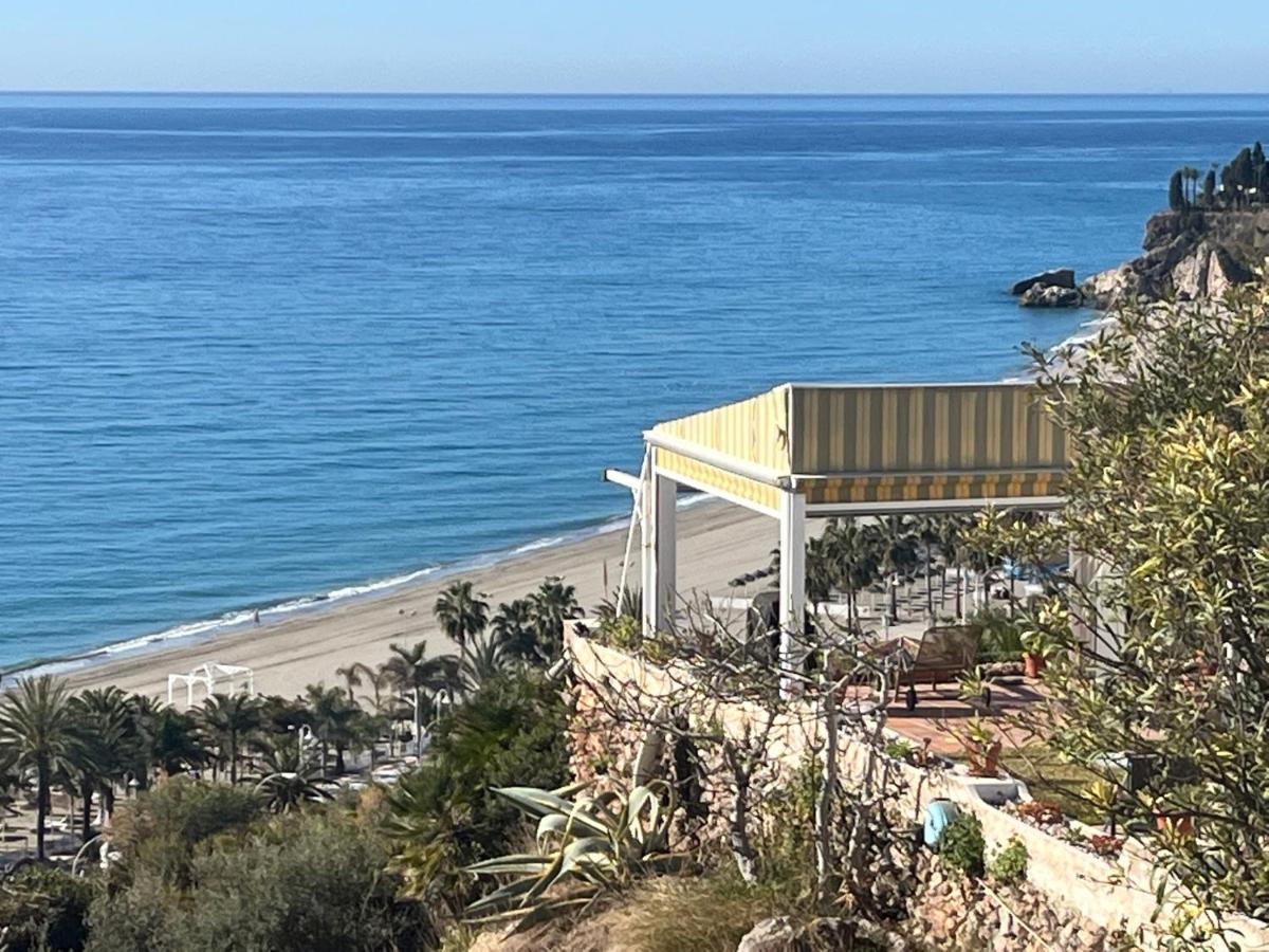 Delightful Burriana House With Magnificent Beach & Sea Views. 内尔哈 外观 照片